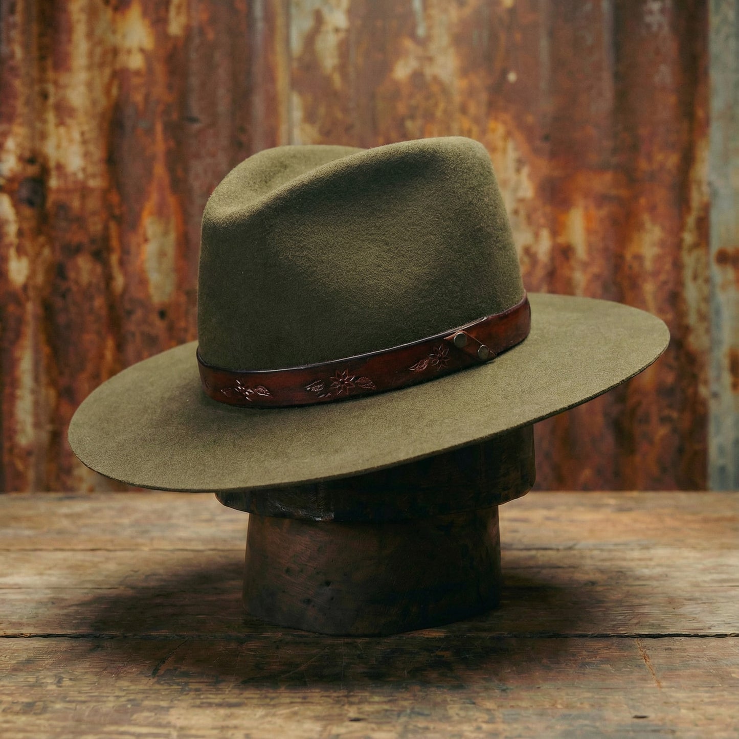 'Above Snakes' Green Hat